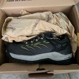 Keen Flint 2 Sport size 7